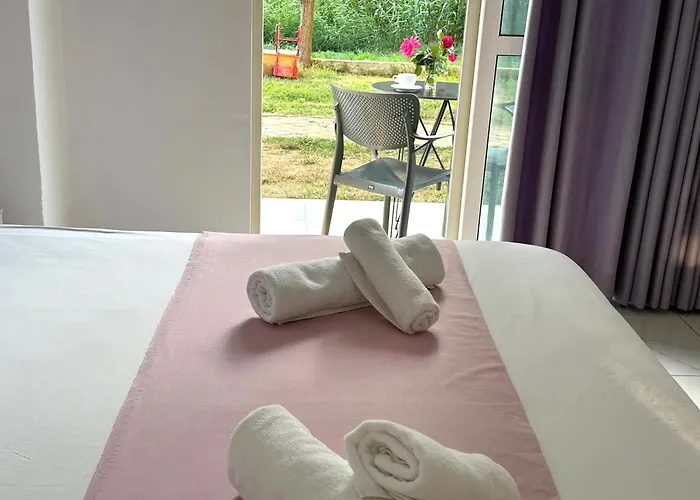 Shell 2 * Golem (Tirana)