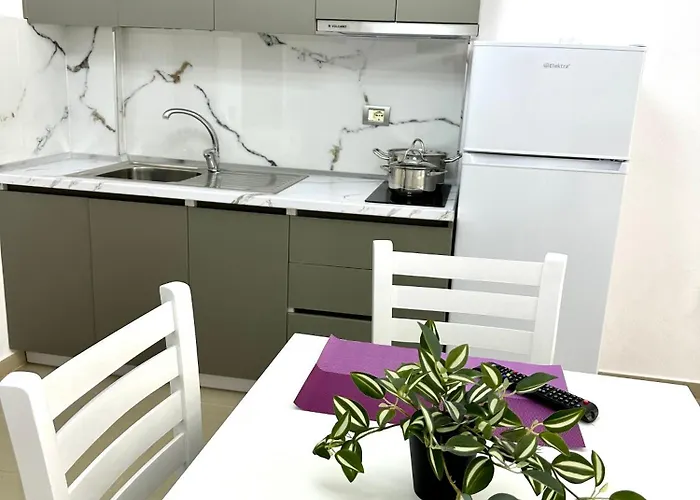 Shell 2 * Golem (Tirana)